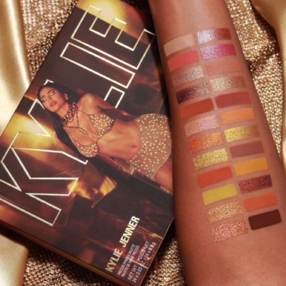 Kylie Cosmetics 24K Eyeshadow Palette - Picture 7 of 7